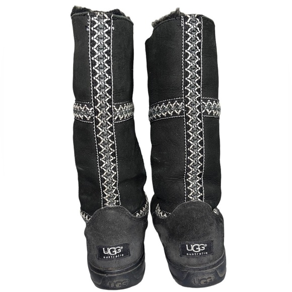 UGG Sundance Revival tall boot. Size 8 GUC - Picture 12 of 12